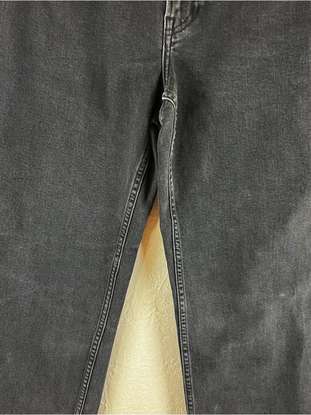 Everlane The 90's Forever Jeans in Washed Black - Picture 7 of 15